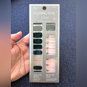 Dashing Diva Gloss Gel Nail Strips Black & Glitter